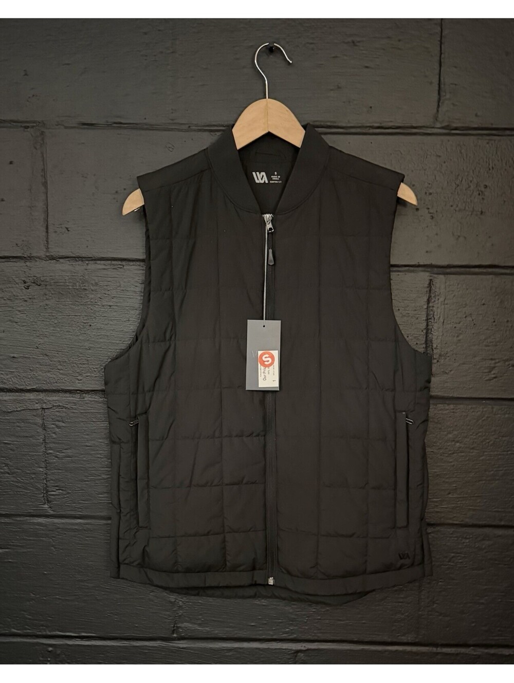 VRST Men’s Insulated Winter Vest Black Quilted Small Original MSRP $98 Rn#104141